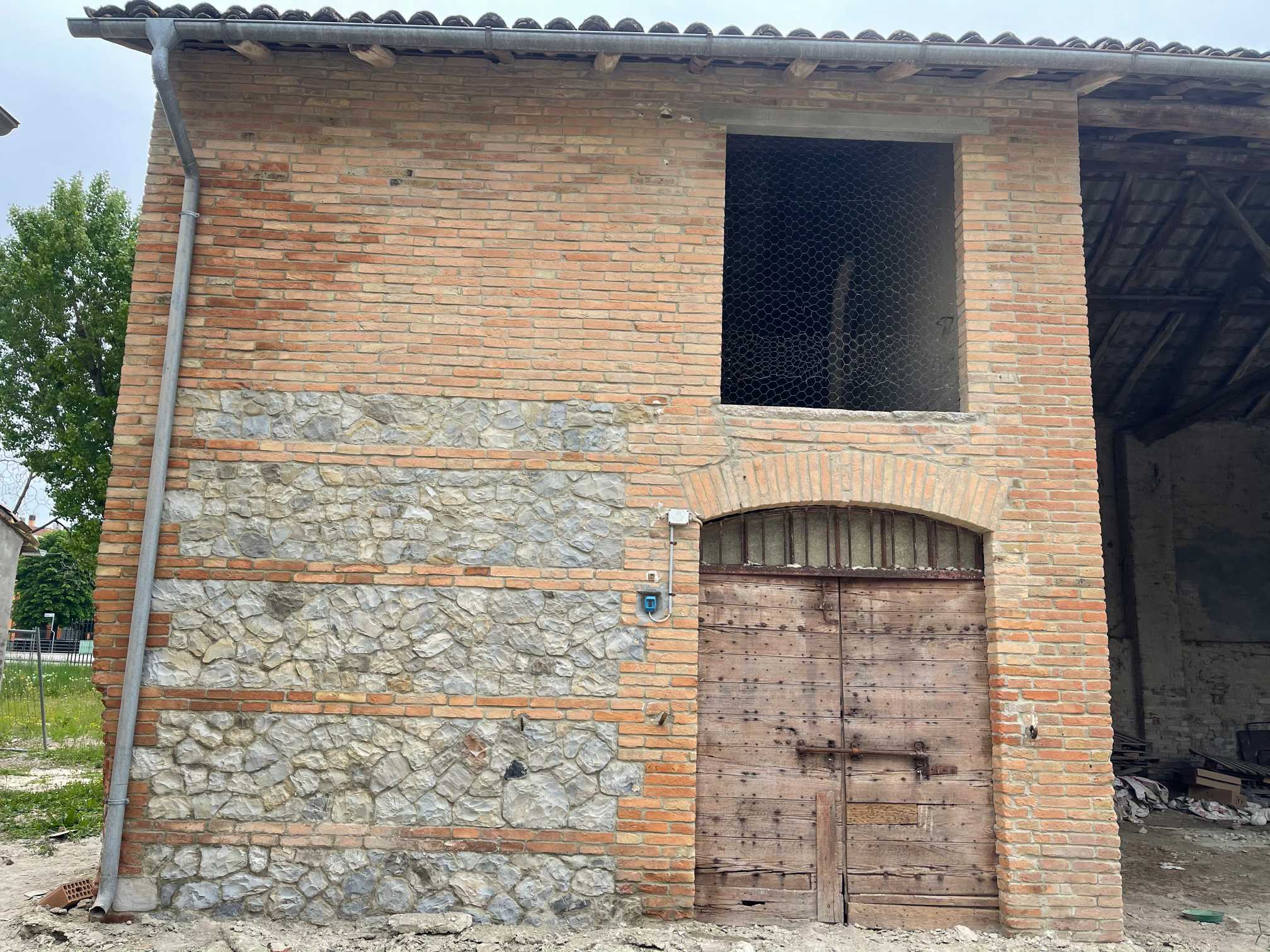 Lavorazione mattoni di recupero e nuovi a faccia vista | Impresa Edile Flli Villirillo | Collecchio | Parma